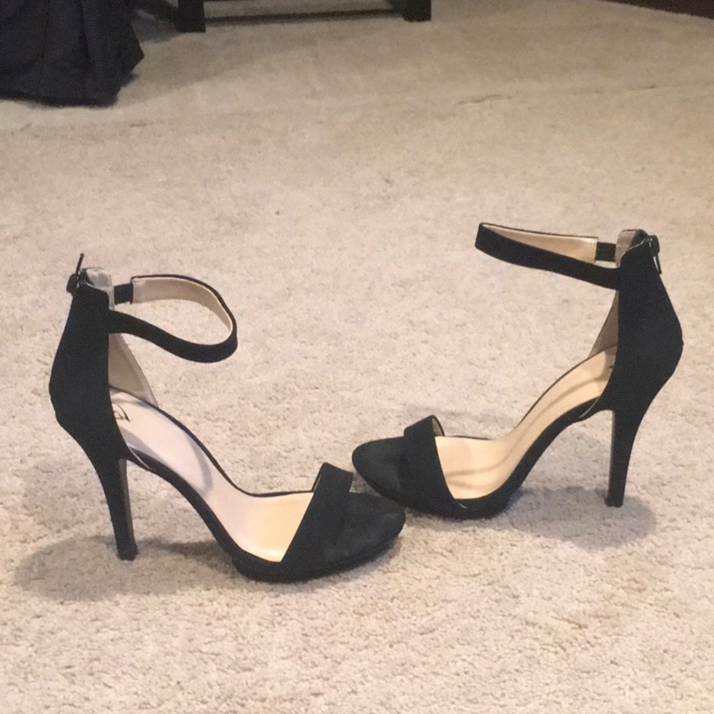 Black heel